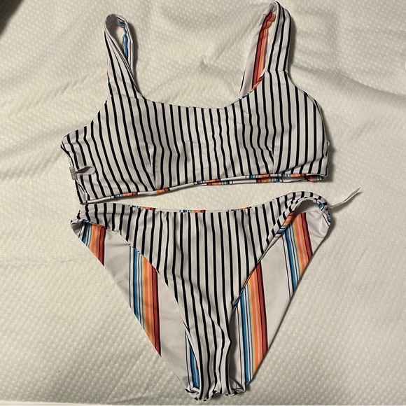 Shein swimsuit L - Picture 2 of 2